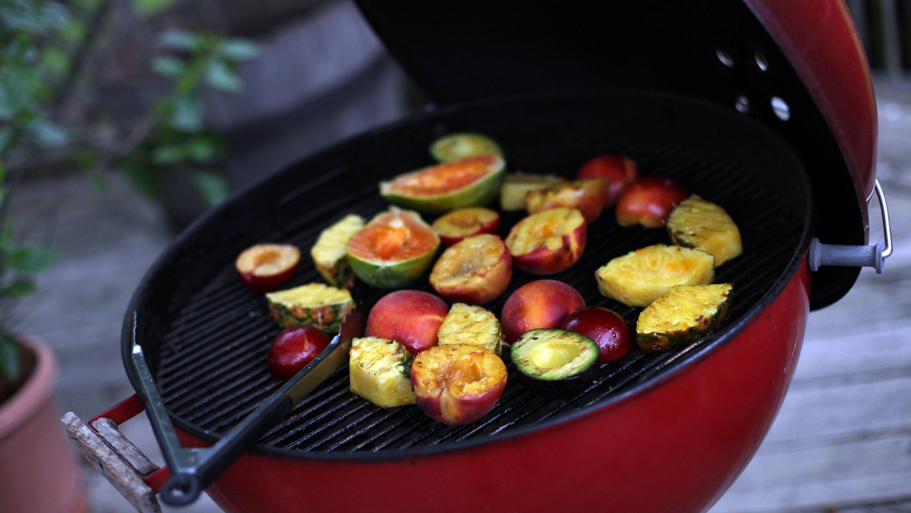 How to grill fruit Fruits that are great for grilling