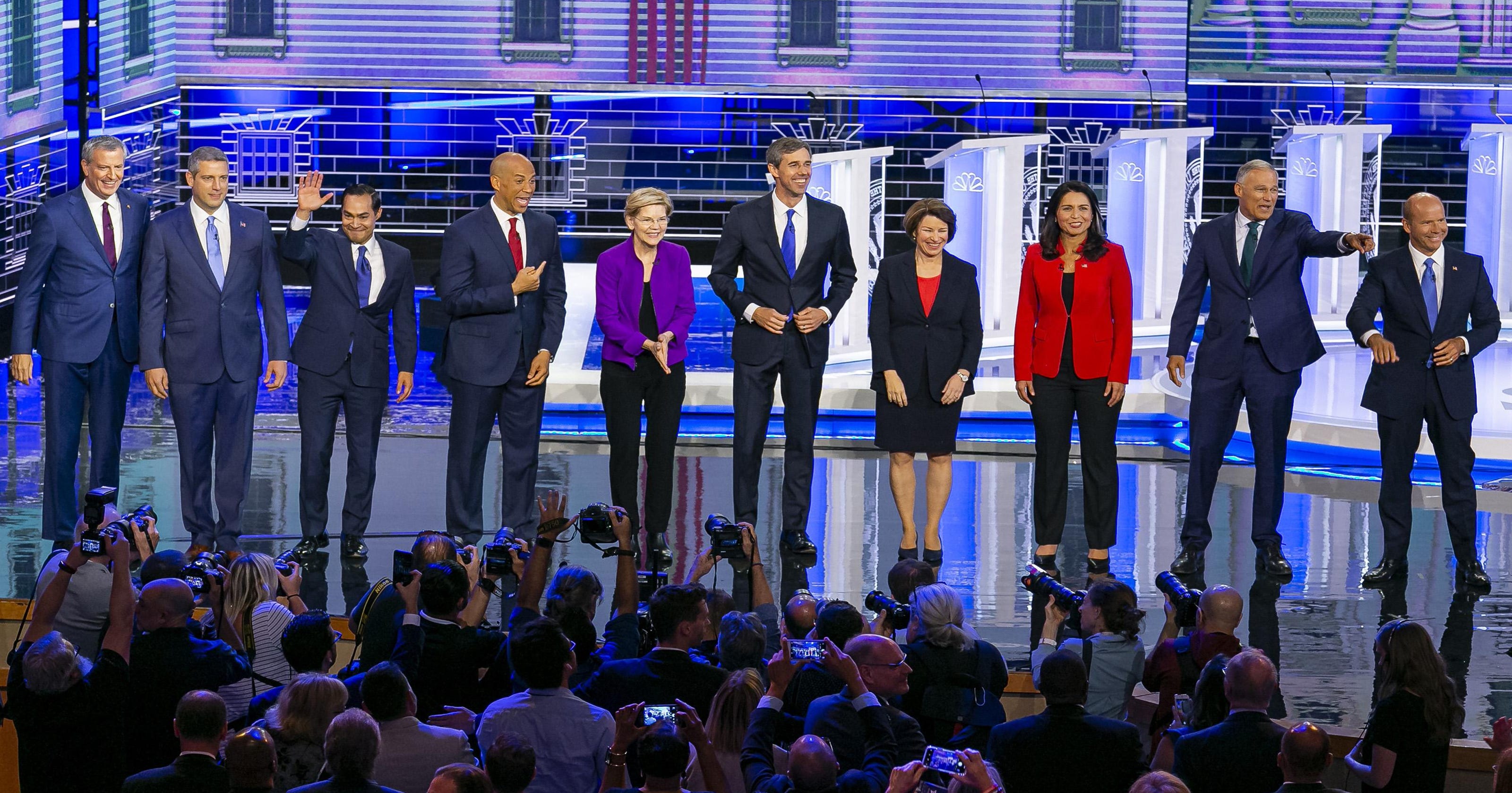 WATCH LIVE: Second group of Democratic presidential candidates debate3200 x 1680