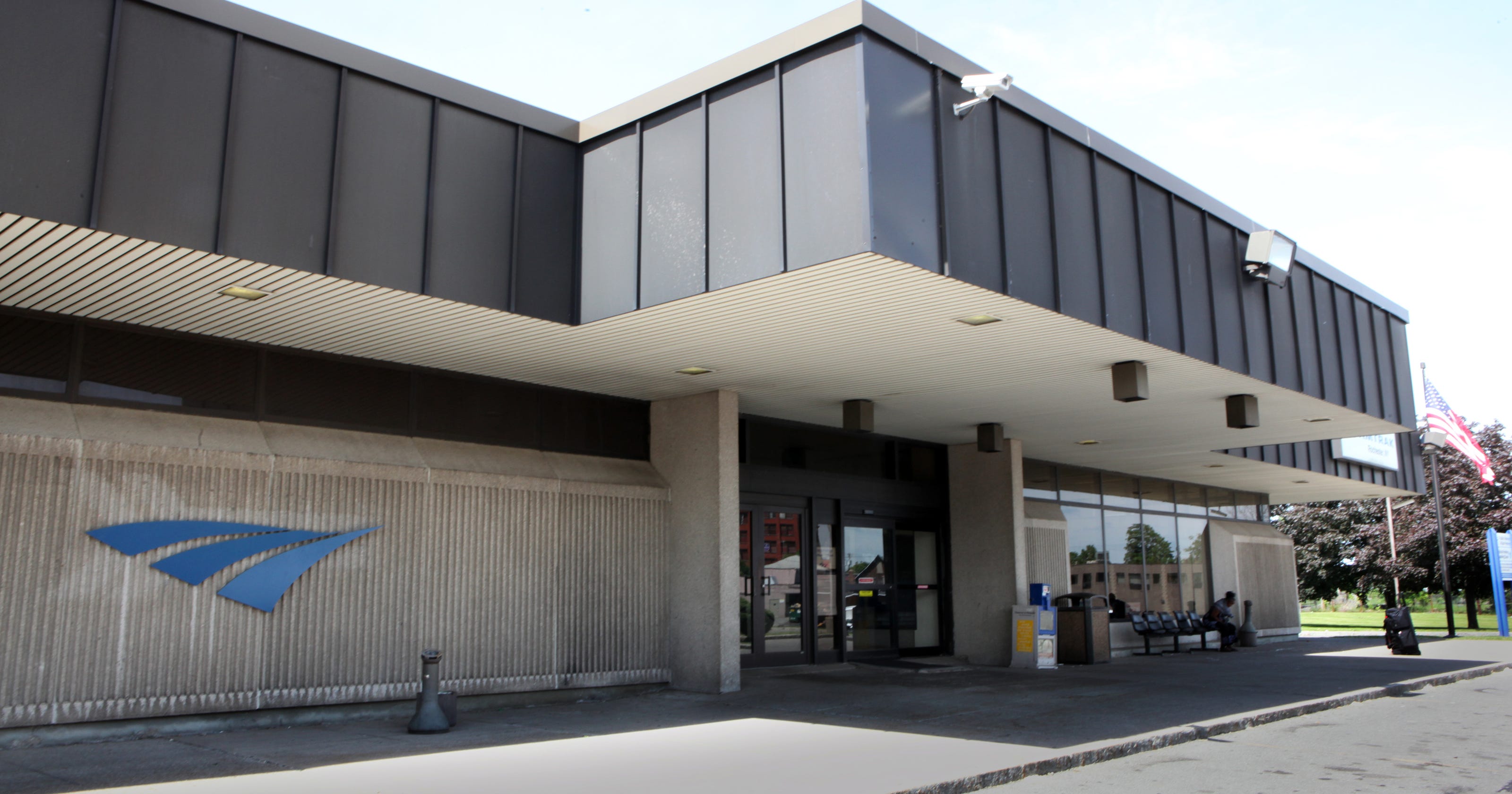 Rochester train station behind schedule again