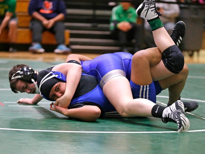 Photos Girls wrestling gains hold