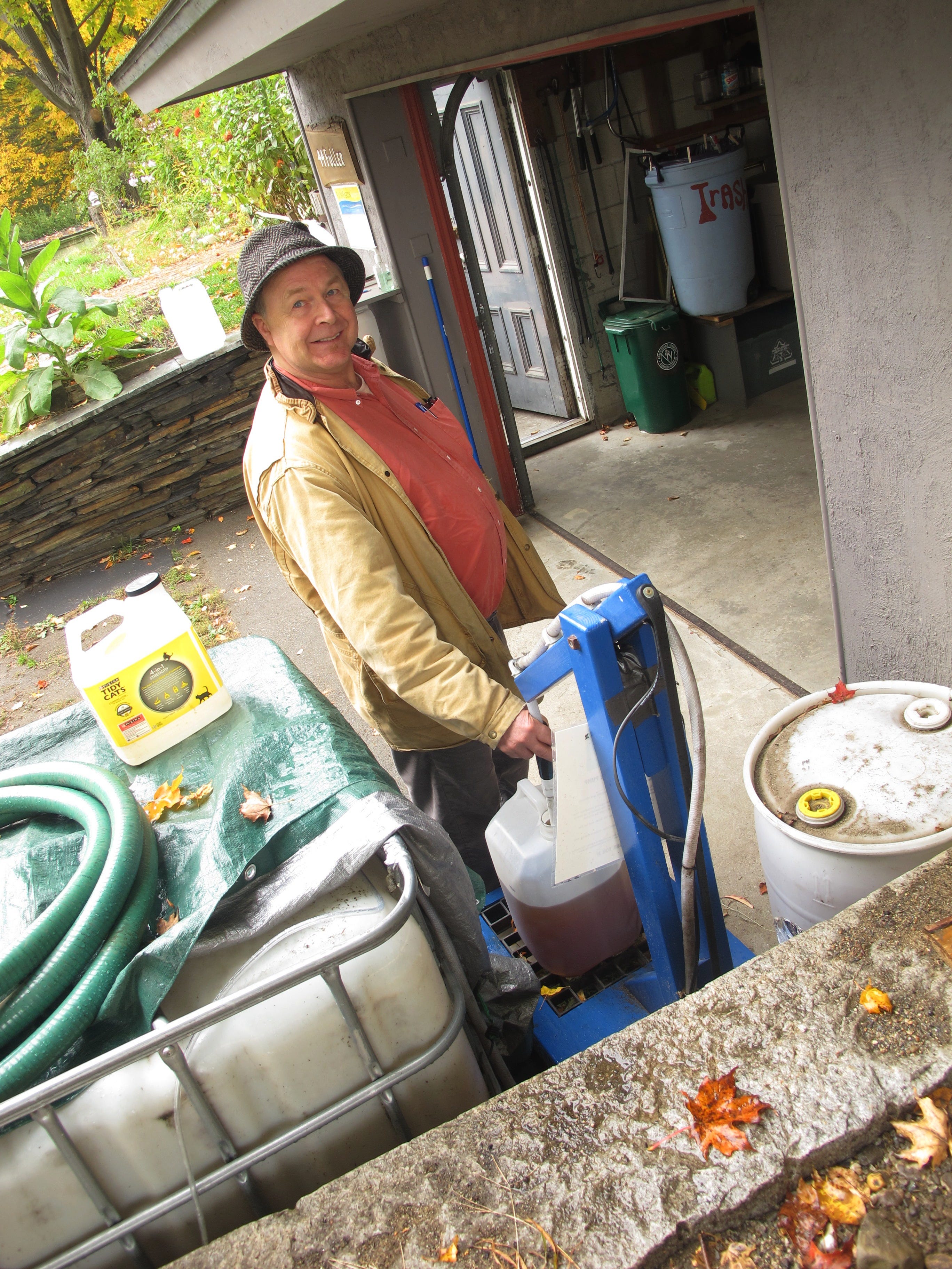 amateur pee and poop