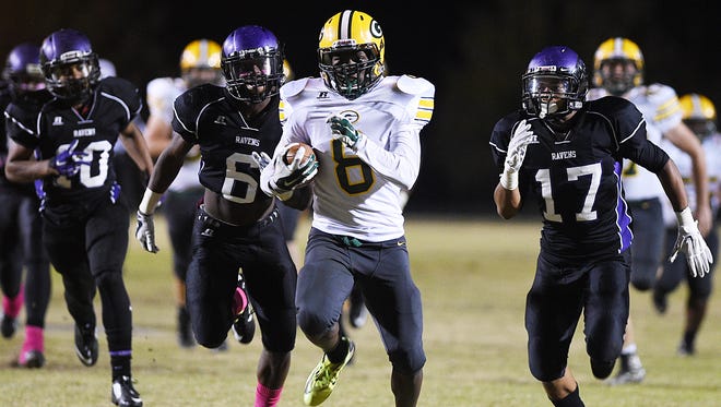 Gallatin HIgh senior wide receiver Izell Williams (8) caught a team-high four passes for 61 yards in Friday evening's 40-34 loss at Cane Ridge.