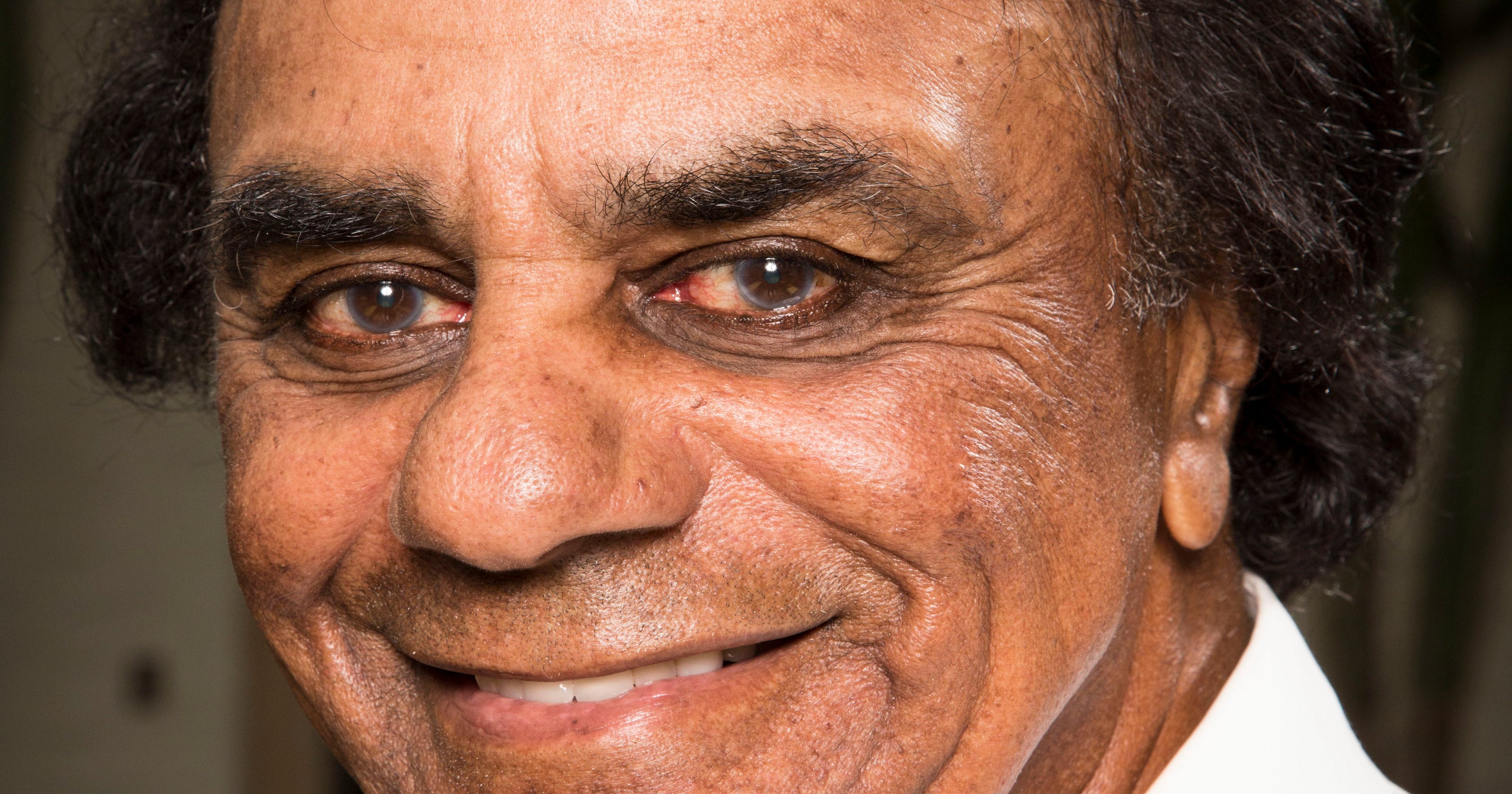Johnny Mathis to release 13 CD set of lost hits