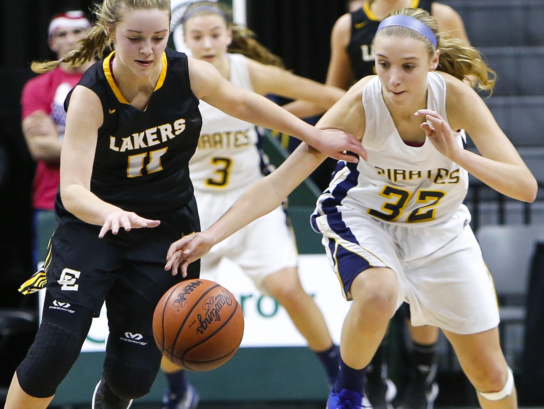 G.R. West Catholic beats Edwardsburg in MHSAA girls basketball quarterfinal