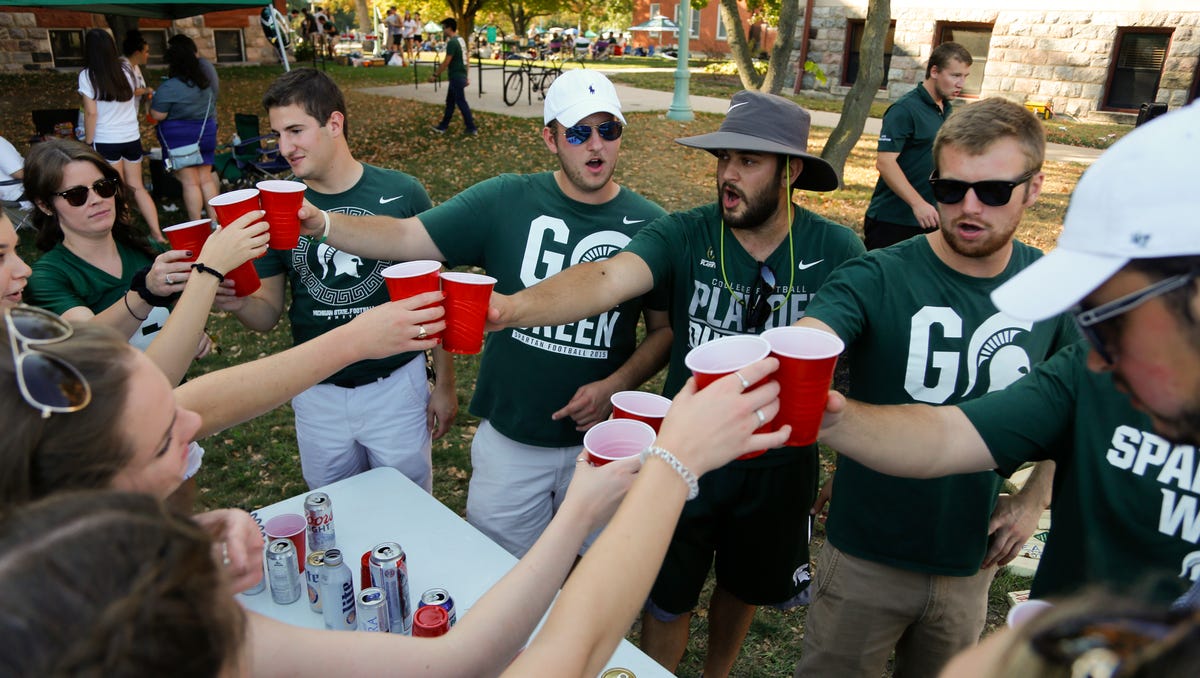 Board of Trustees approves Michigan State University alcohol sales plan