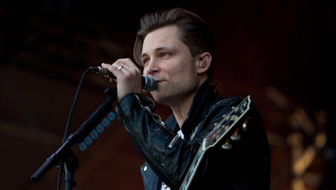 Frankie Ballard performs at Country Thunder in Florence, Ariz., on Saturday, April 8, 2017.
