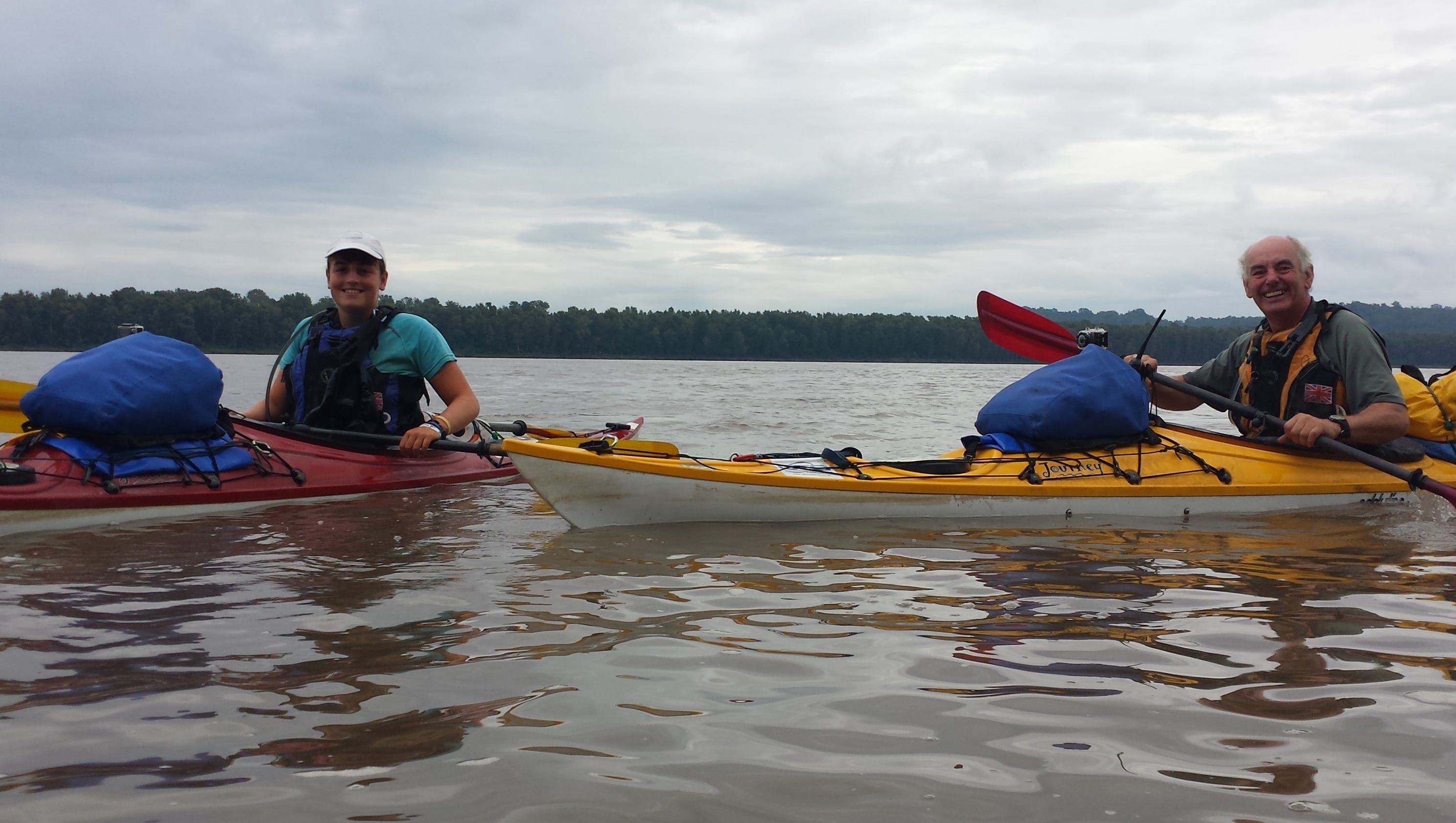 British duo paddles the entire Mississippi River in kayaks