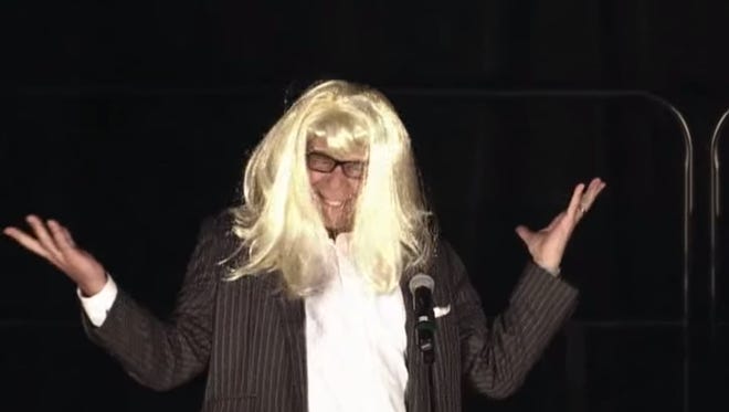 Bruce Pearl dressed up as Taylor Swift for a lip-sync contest at Auburn.