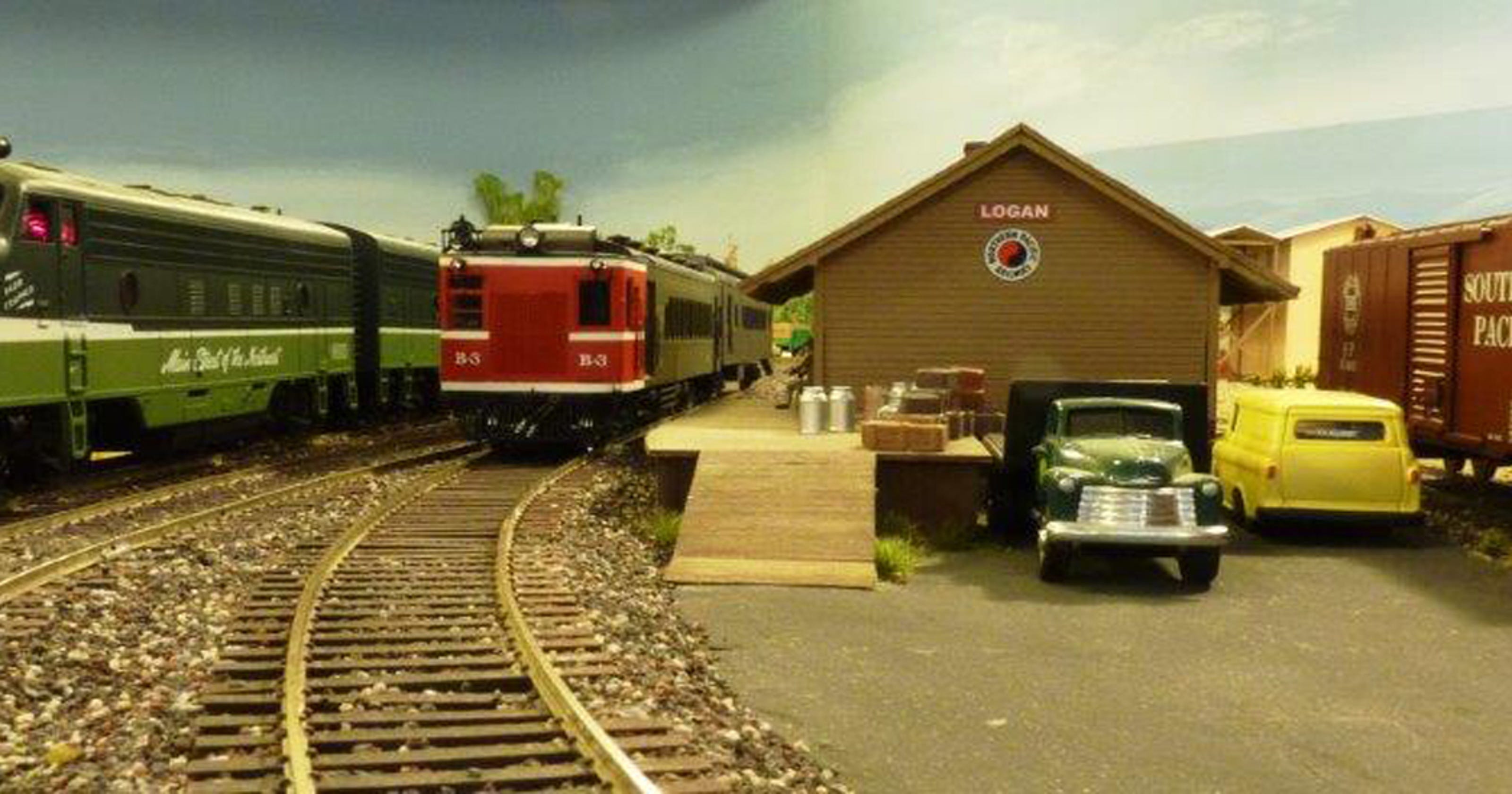 Nevada model railroad enthusiasts open their homes