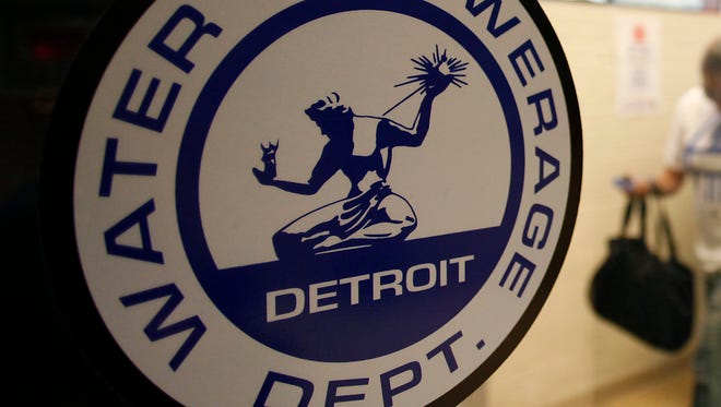 The Detroit Water and Sewerage Department project will install a 42-inch diameter water main next to a 36-inch main between Dequindre and Romeo Plank.