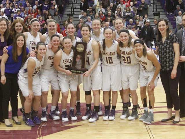 Still Perfect No 1 Au Women Reach Elite Eight
