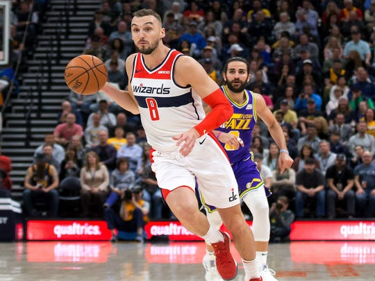 Wisconsin S Sam Dekker Will Continue Pro Basketball Career