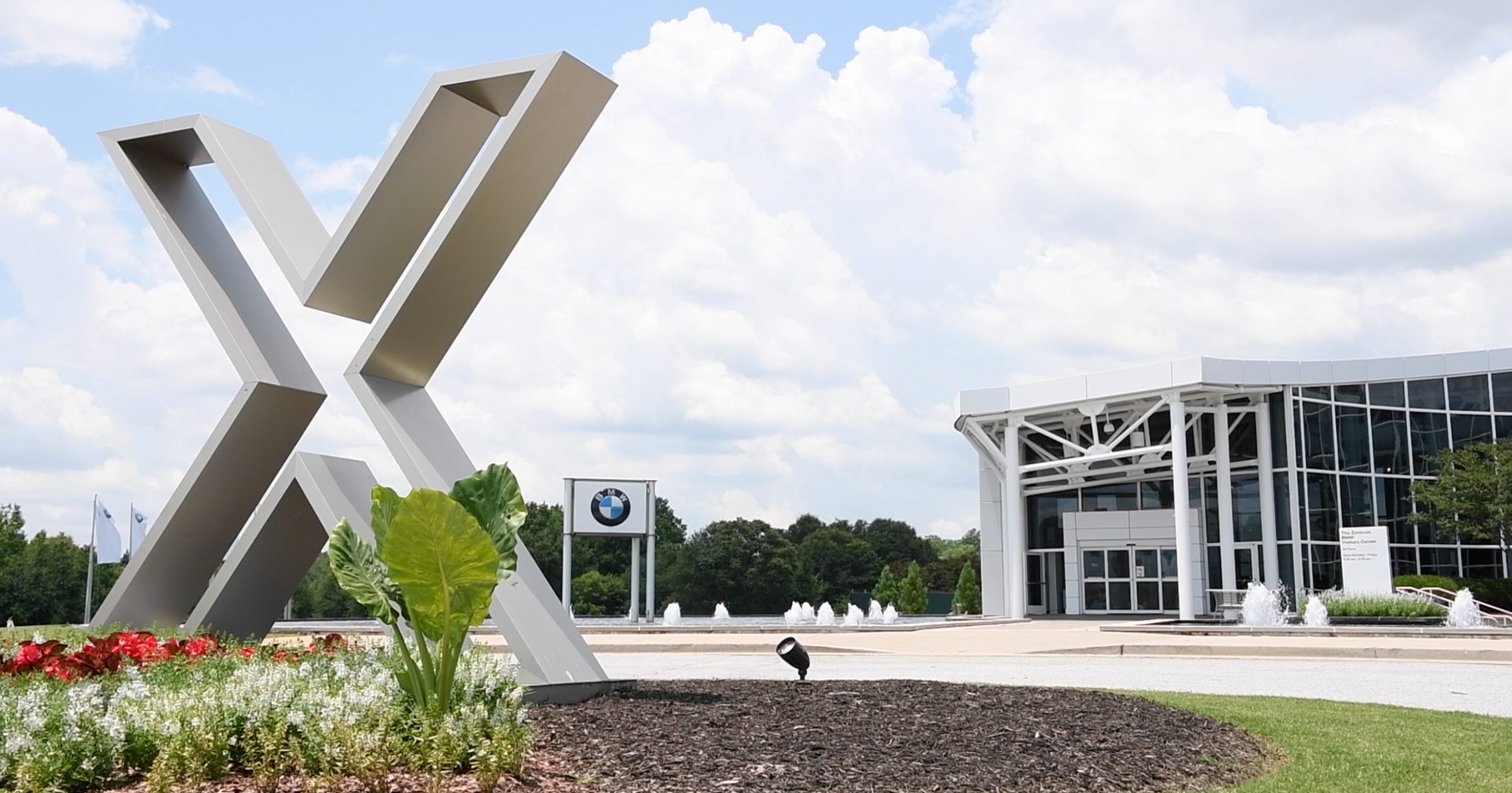 Zentrum showcases pride, history of BMW