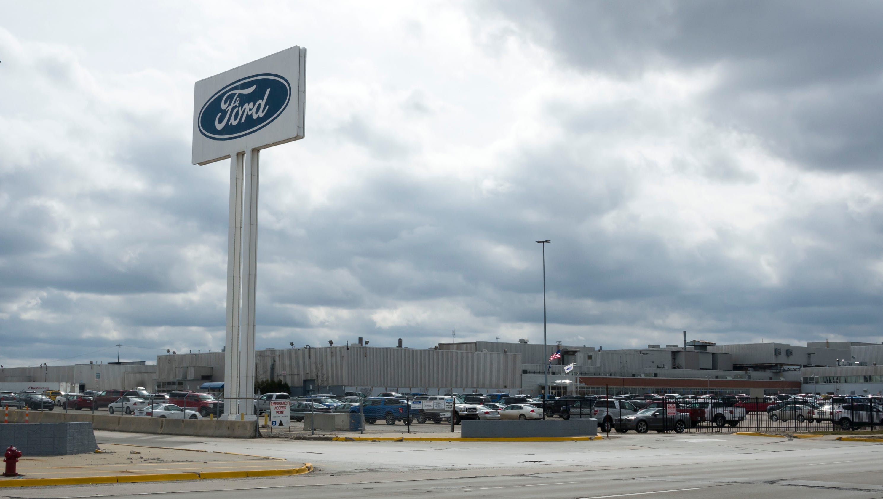Ford ups investment in Michigan plants by 350M