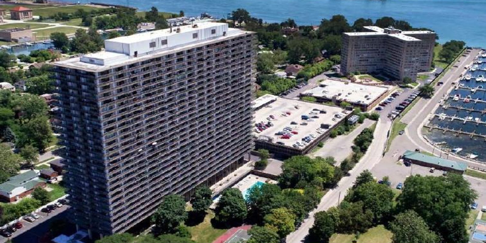 Jeffersonian Apartments Get New Owner Upgrades