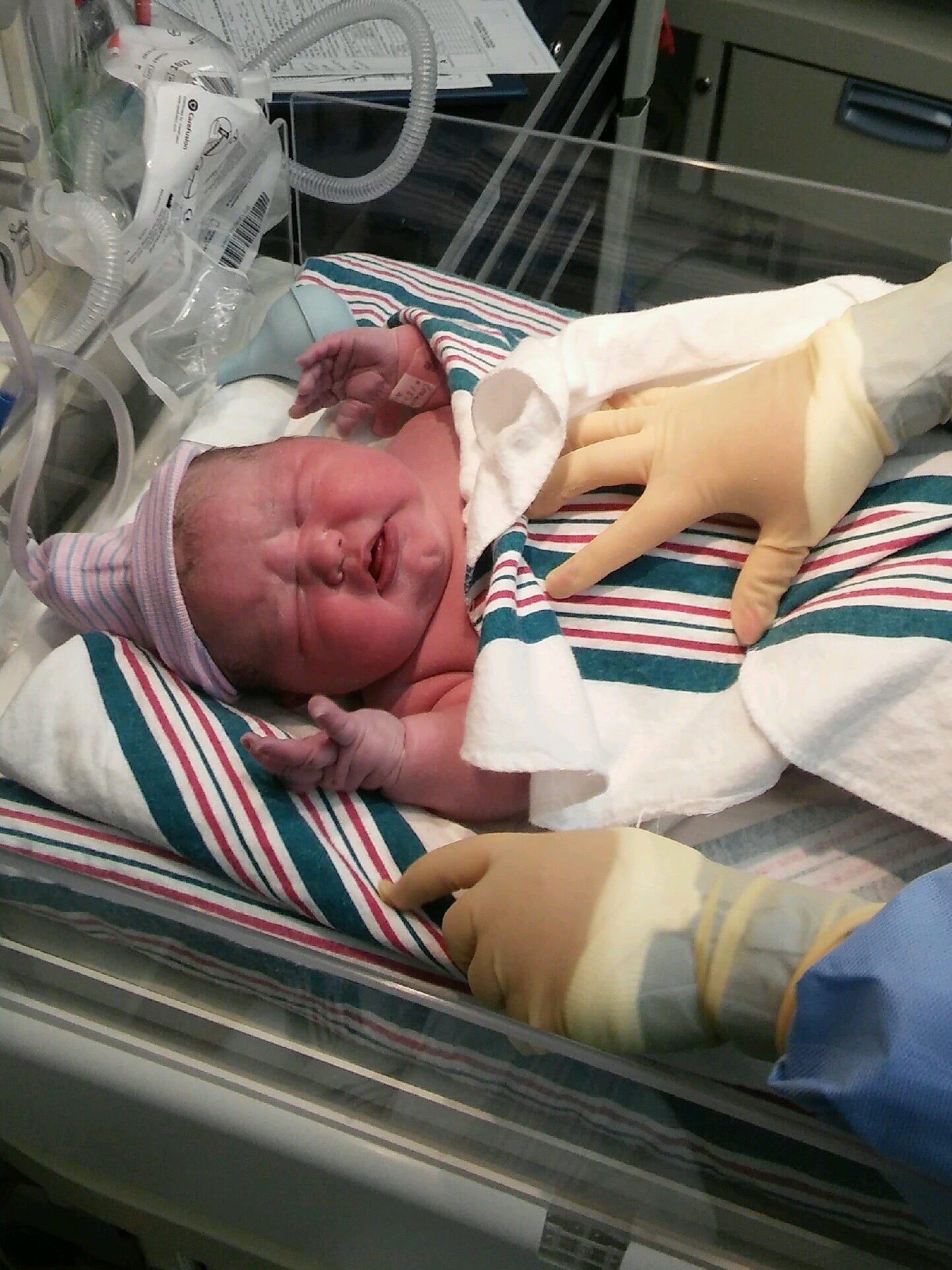 Florida Woman Gives Birth To 13 Pound 5 Ounce Baby