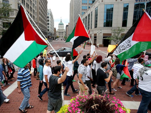 200 pro-Palestinian activists rally in Indianapolis against Israel