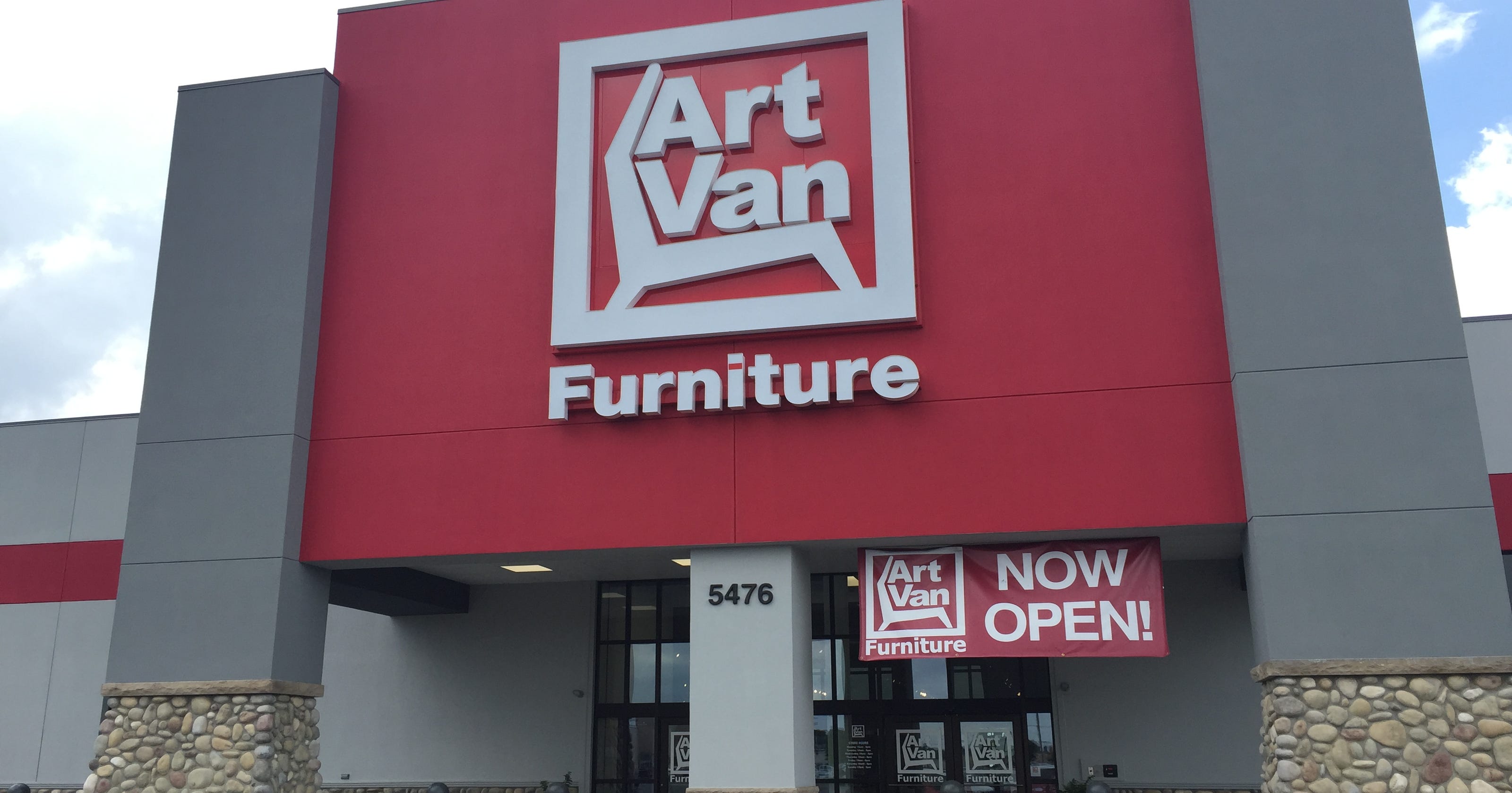 Art Van Furniture Closes Midwest Stores Evansville Is To Stay Open