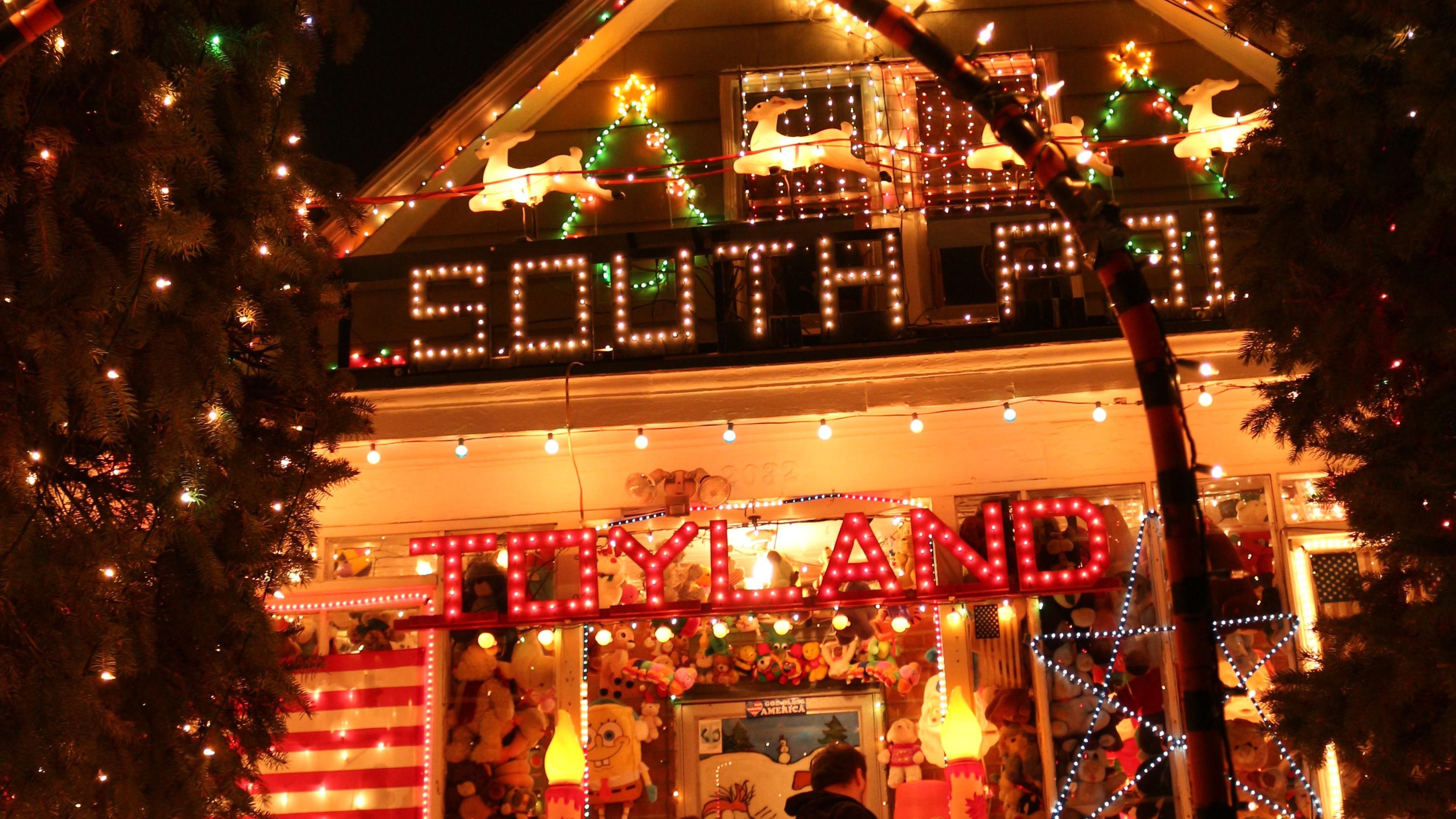 How to find big Cincinnati holiday light displays