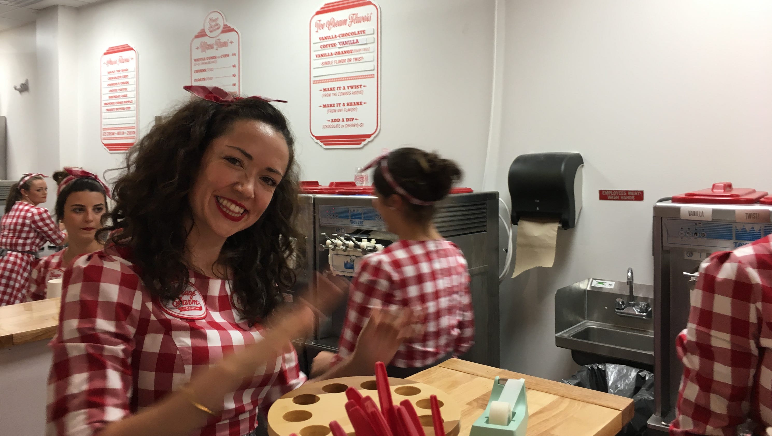 Cruze Farm Ice Cream Store opens in downtown Knoxville