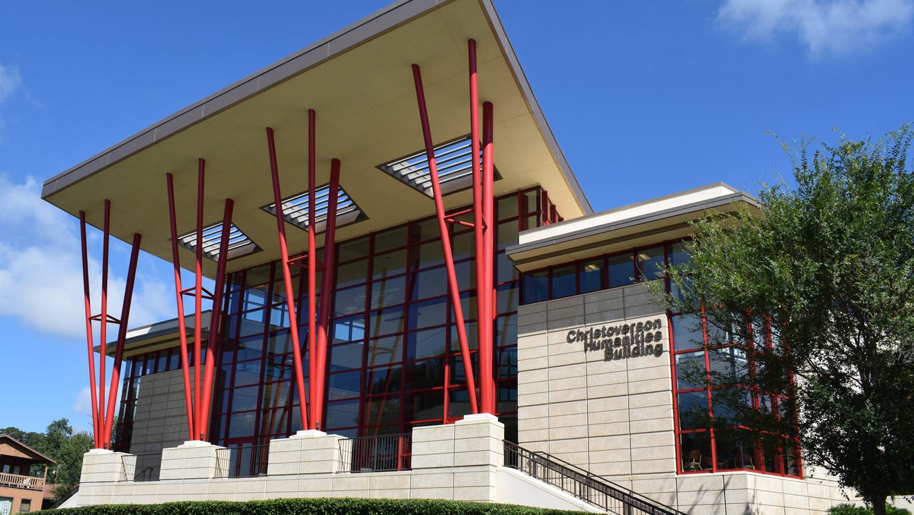 Florida Southern College student sues for tuition refund over online