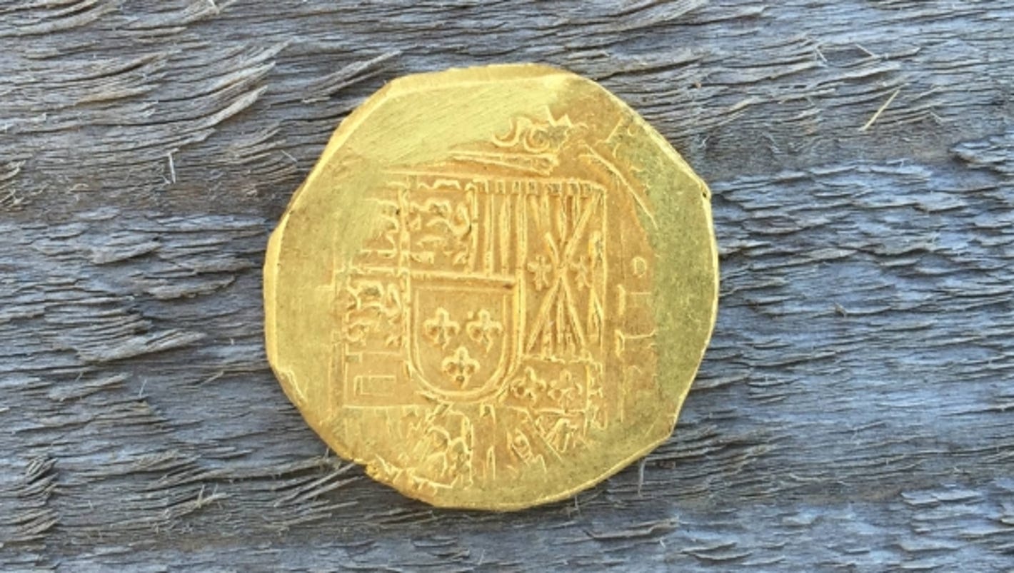 Salvagers recover 1715 Fleet gold coin but say treasure hunting has ... - TCPalm