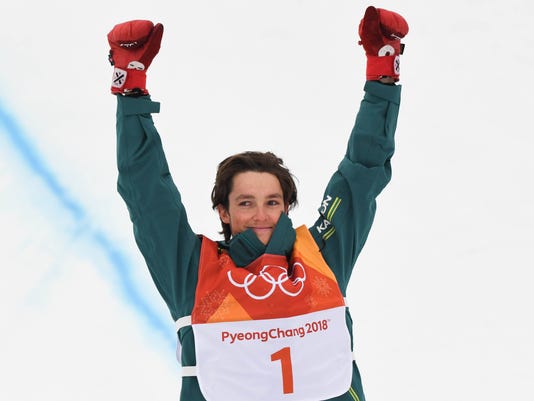 2018 Winter Olympics What Is Up With Scotty James Red Gloves