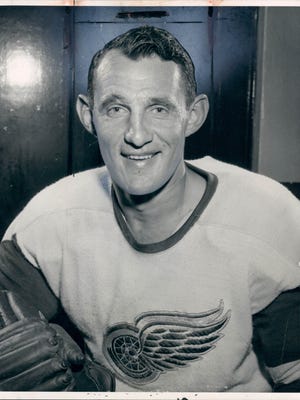 Bill Gadsby of the Detroit Red Wings