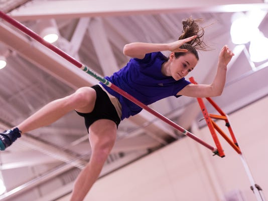 Gates Chili sophomore sets pole vault record