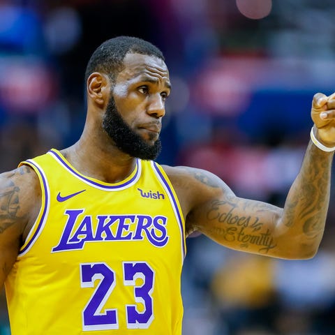 epa07236397 Los Angeles Lakers forward LeBron...