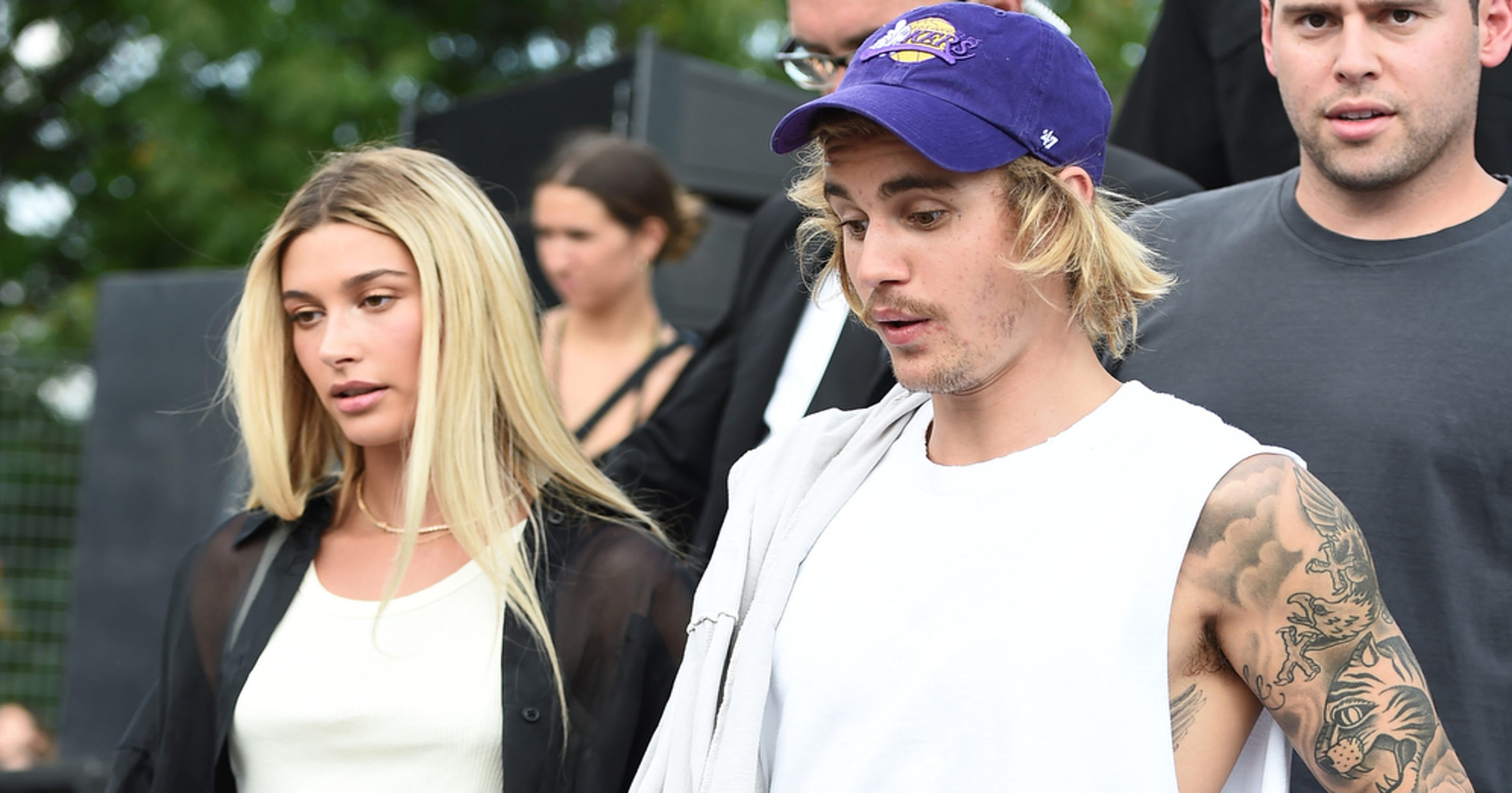 Hailey Baldwin Justin Bieber Are Not Married Yet Says The Model