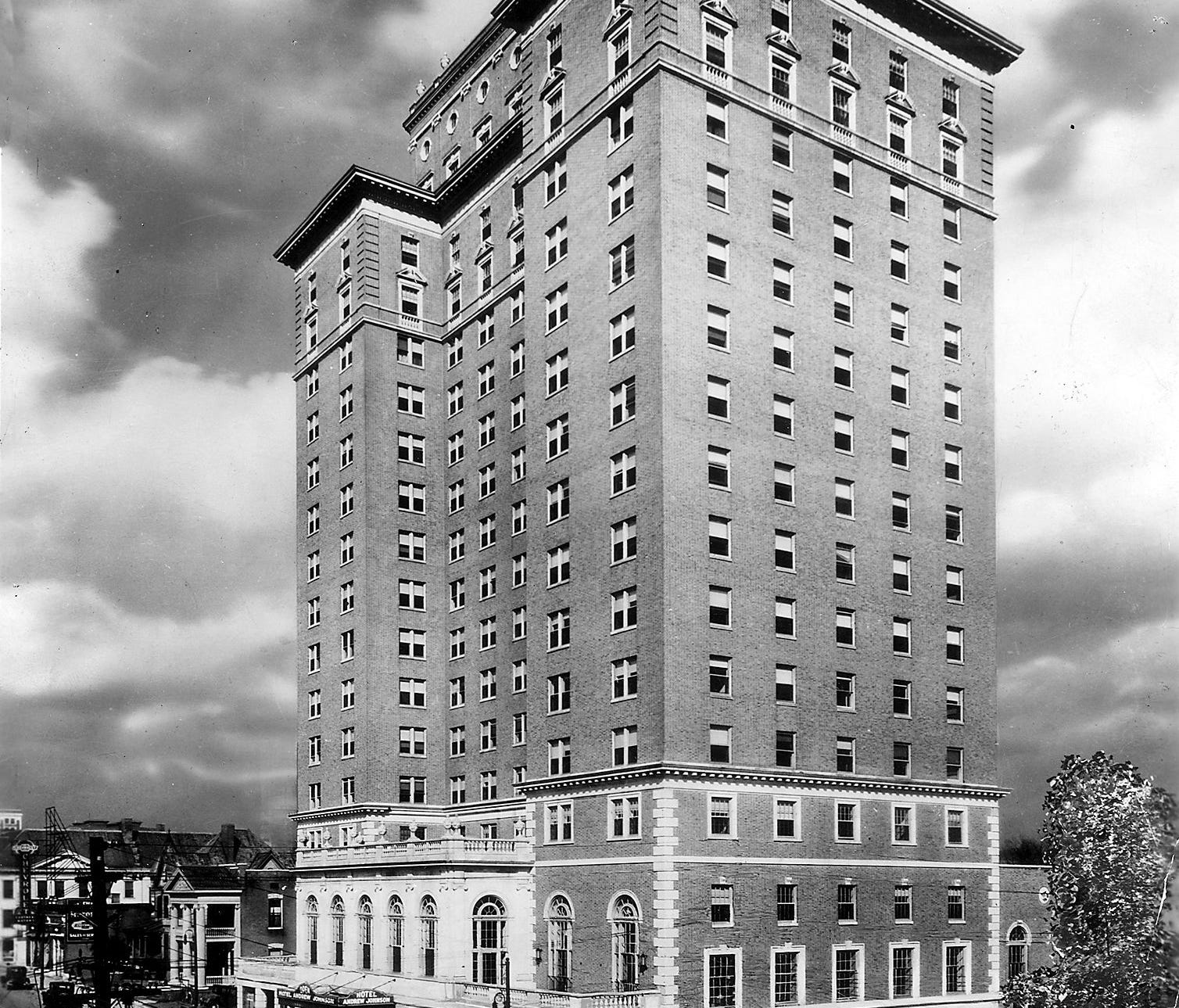 Ca 1930's photograph of the Andrew Johnson Hotel.