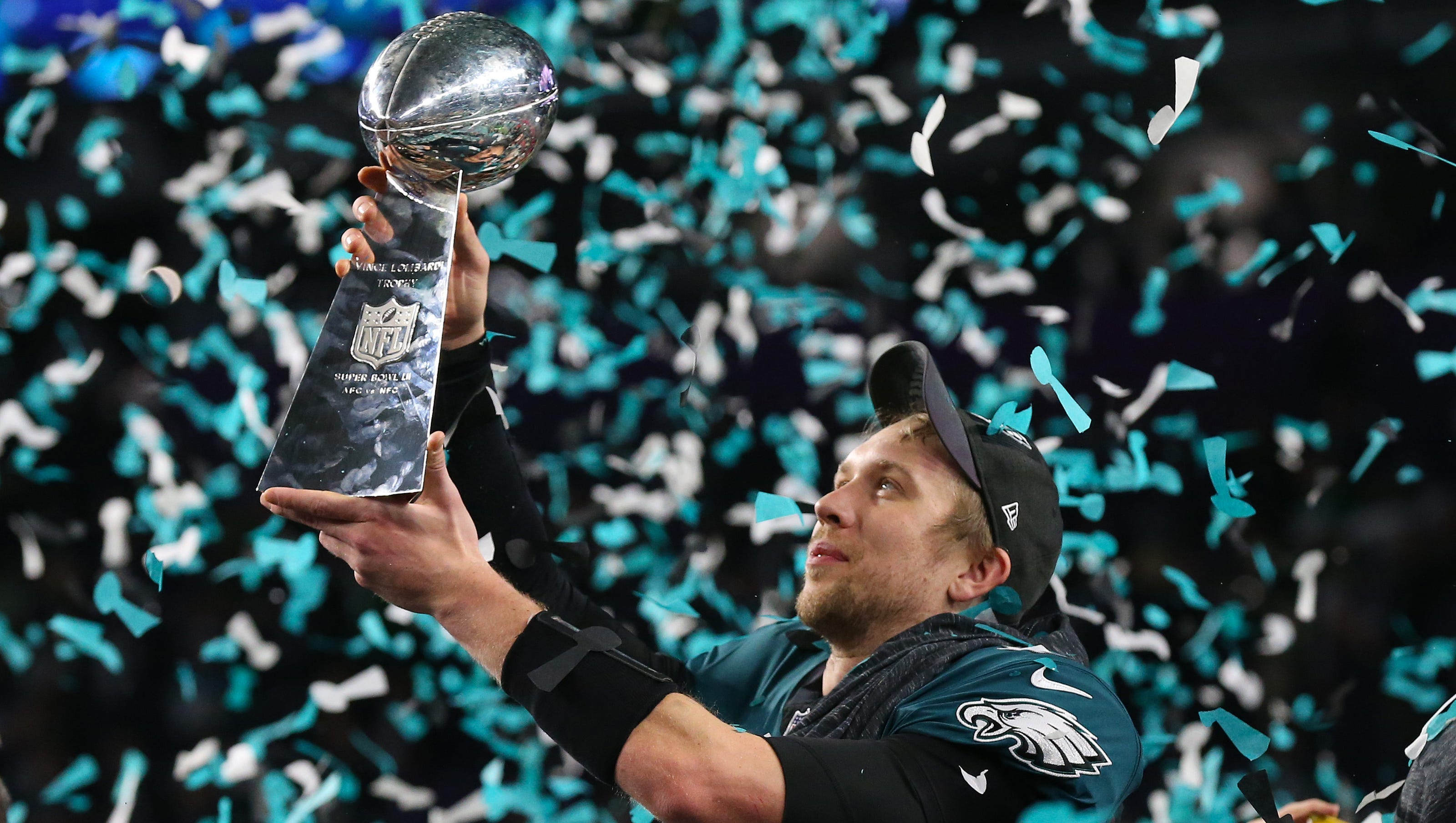 Philadelphia Eagles receive Super Bowl LII rings
