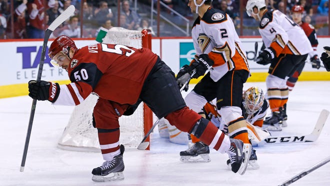 Arizona Coyotes center Antoine Vermette (50) celebrates his goal against the Anaheim Ducks during the second period of their NHL game Wednesday, Nov. 25, 2015 in Glendale, Ariz.