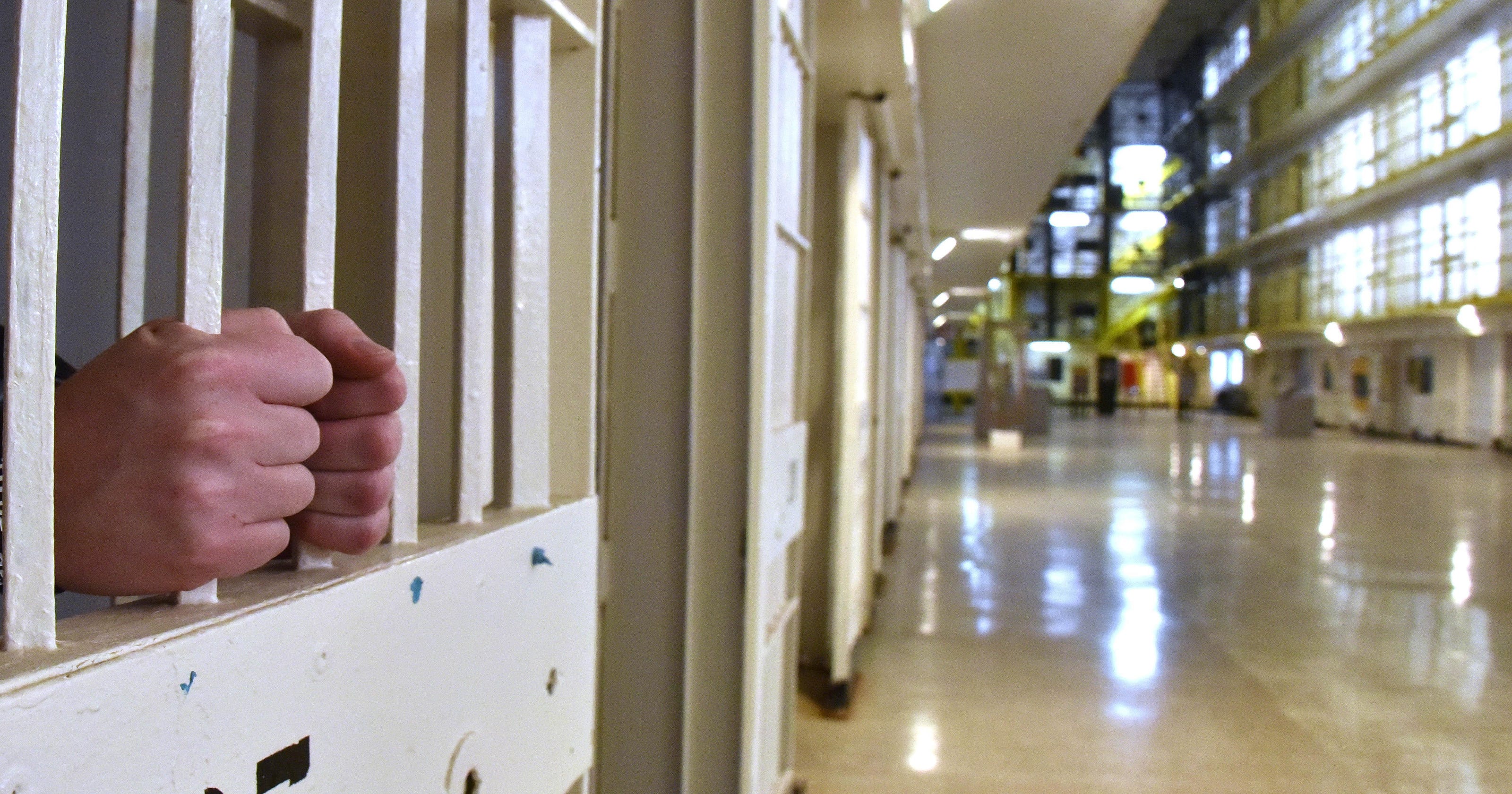 Officials seek cause of rash at Michigan women’s prison