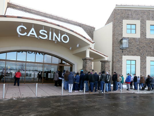 New casinos dip into tracks' revenue