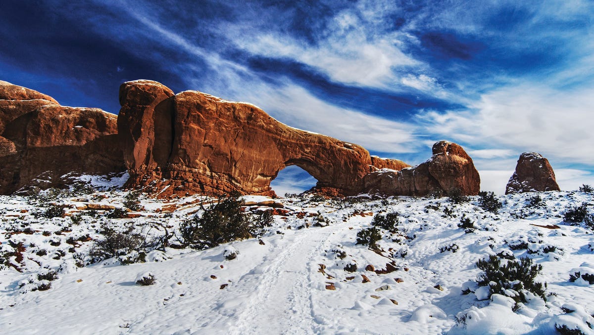 Man on trip to spread fathers ashes in Sierra Nevada dies of heat stroke in Utah