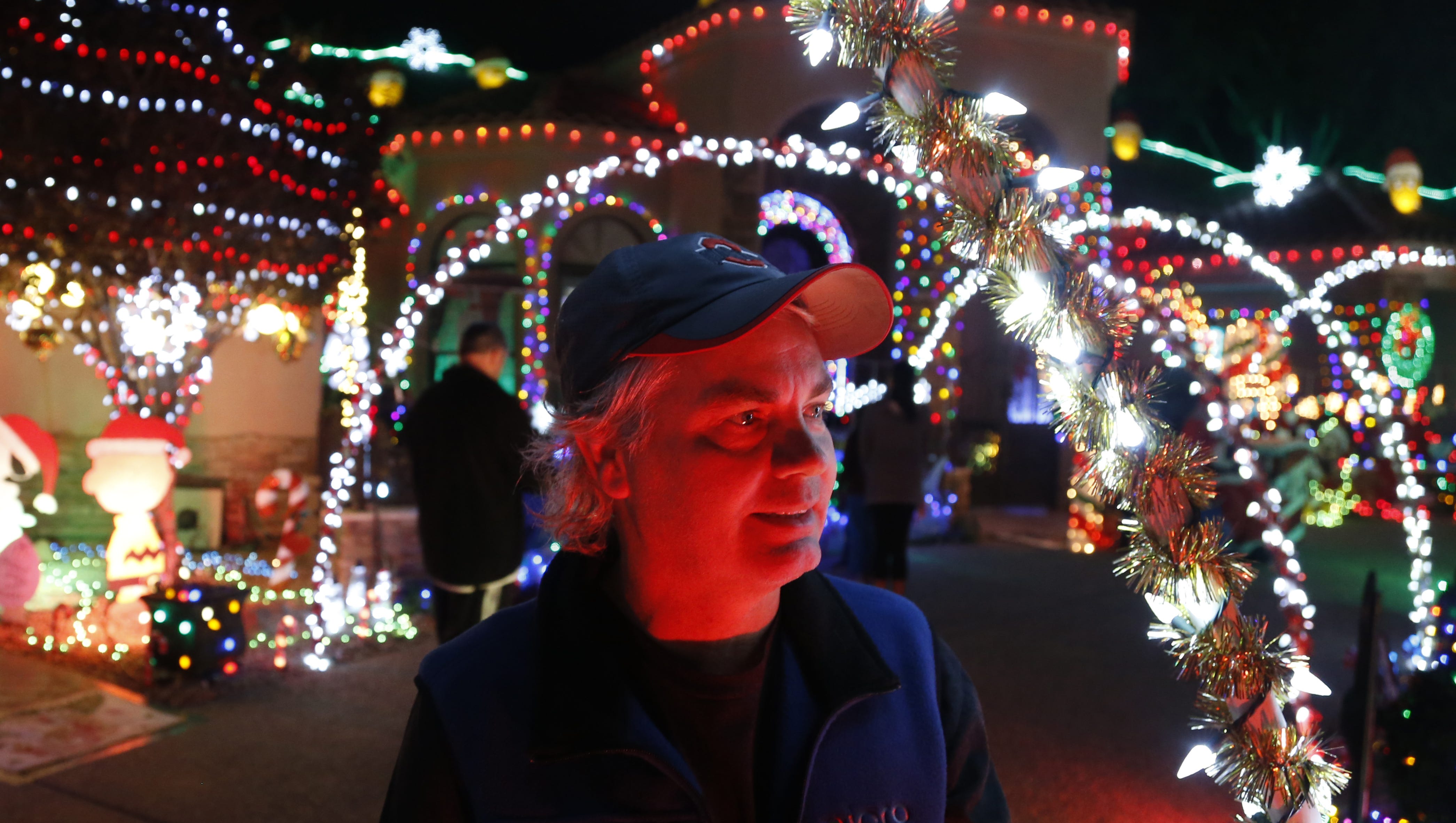 See Phoenix House On Abc S Great Christmas Light Fight Tv Show