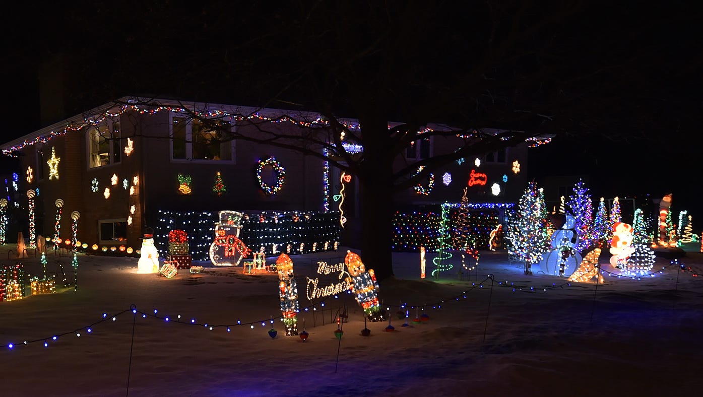 Green Bay Christmas lights displays