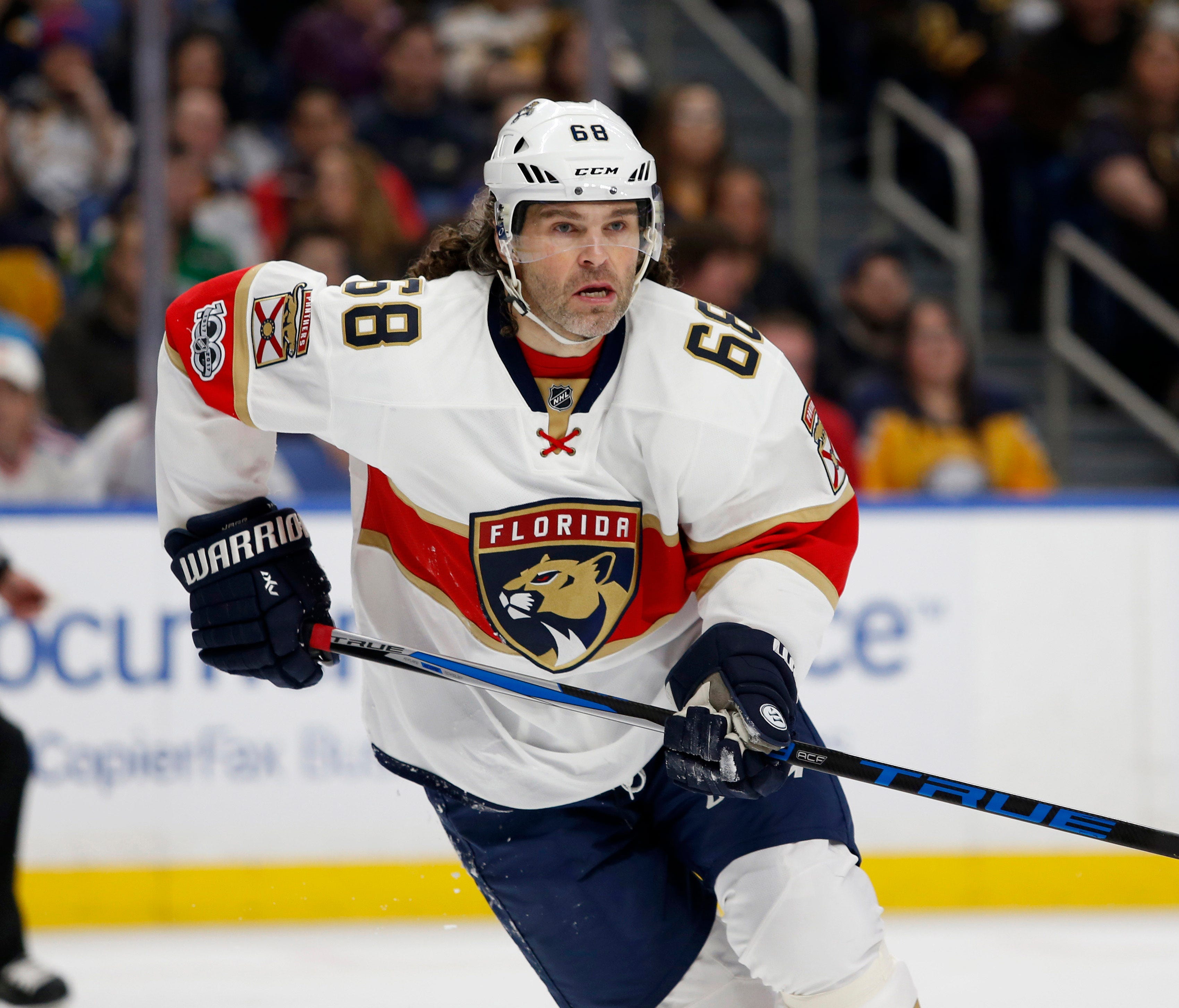 Jaromir Jagr is set to take his talents to Canada to play for the Calgary Flames.