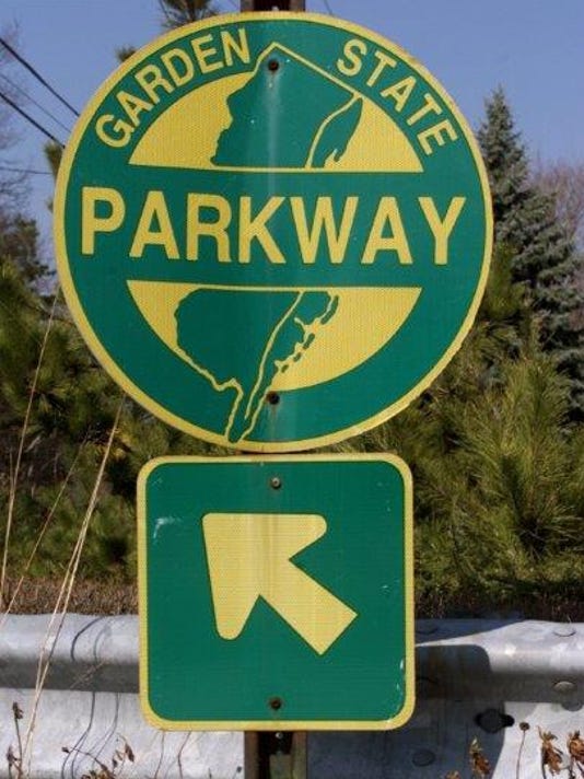 One Injured In Garden State Parkway Crash Near Middletown