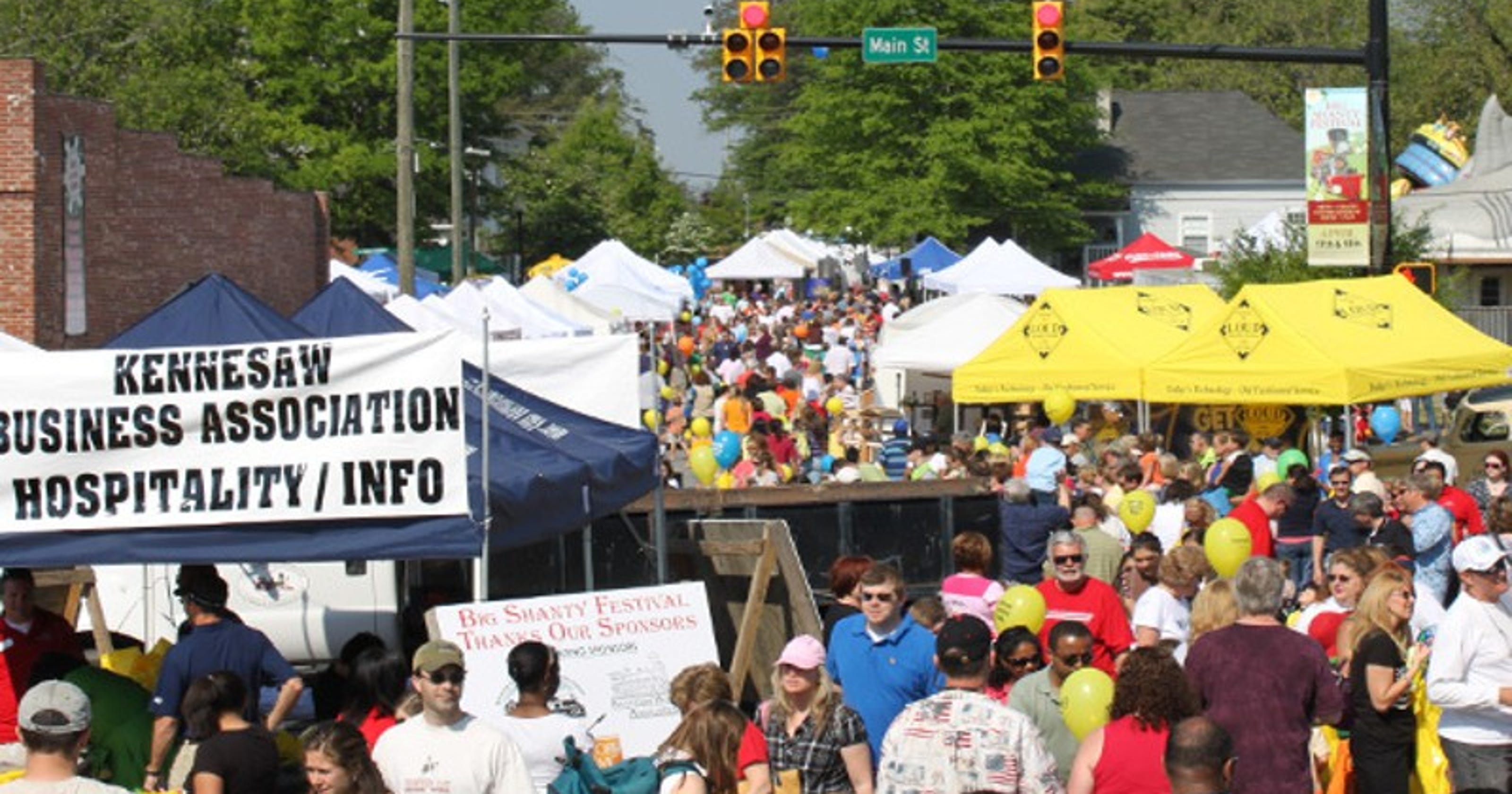 Tiny Atlanta in Hamilton County draws huge crowd for New Earth Festival