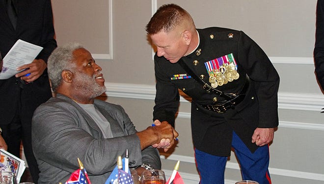 Is Earl Campbell in a Wheelchair