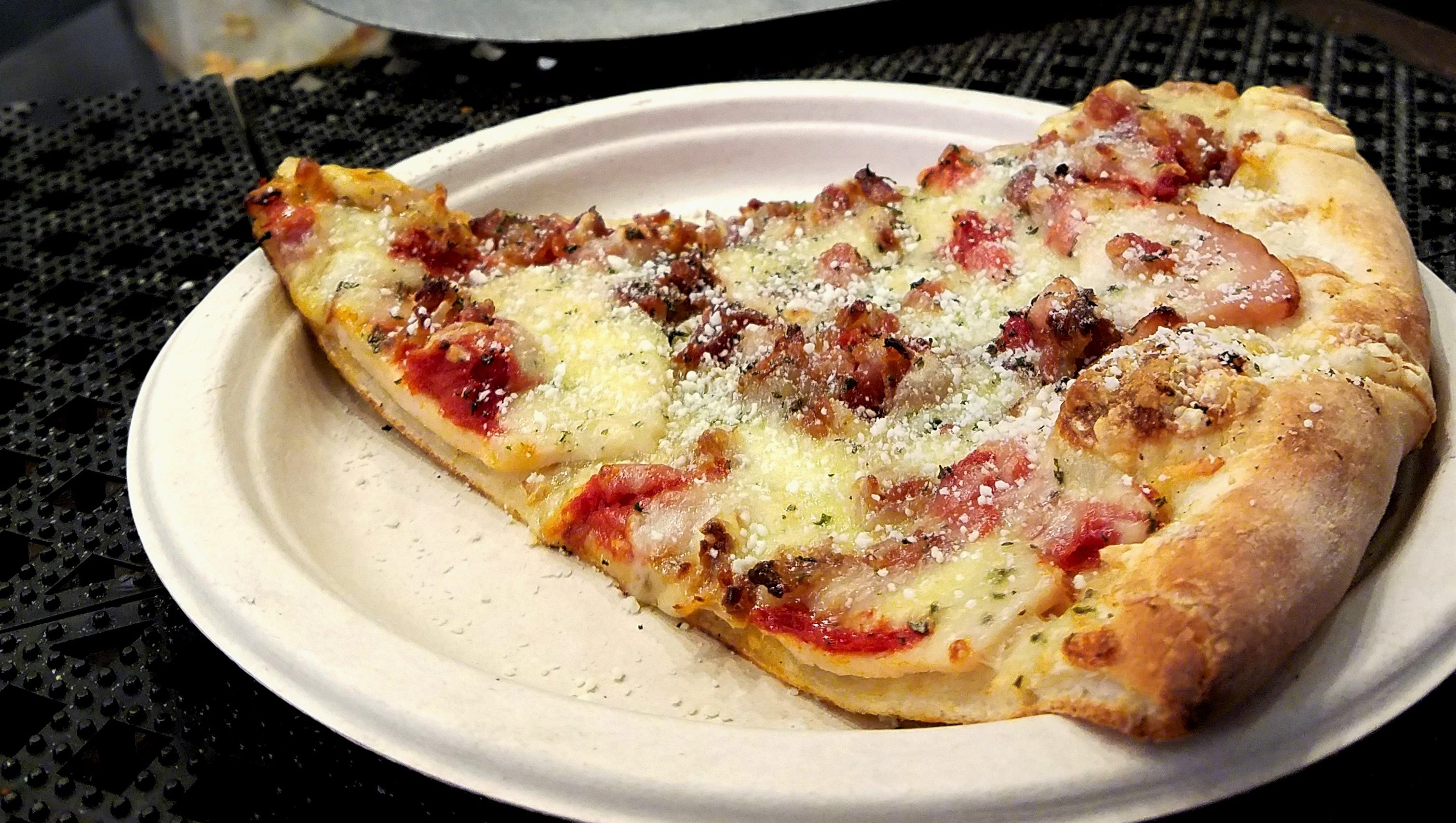6 scrumptious slices for Fetta Specialty Pizza and Spirits