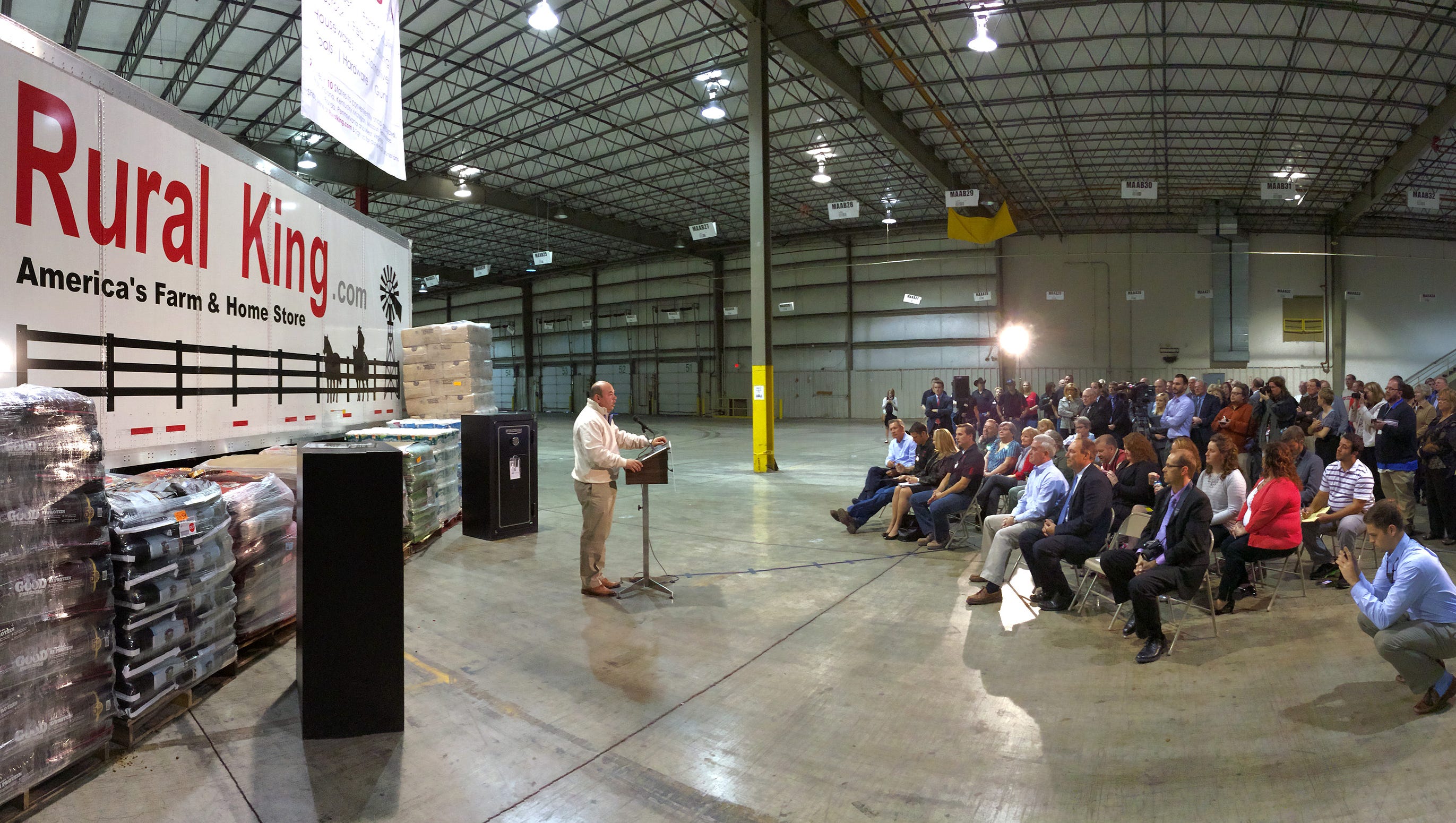 Rural King brings distribution center to Waverly