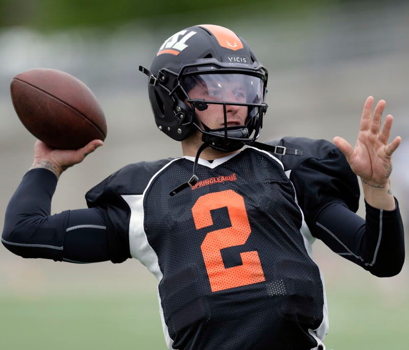 Former Heisman-winning QB Johnny Manziel warms up for his debut in The Spring League.
