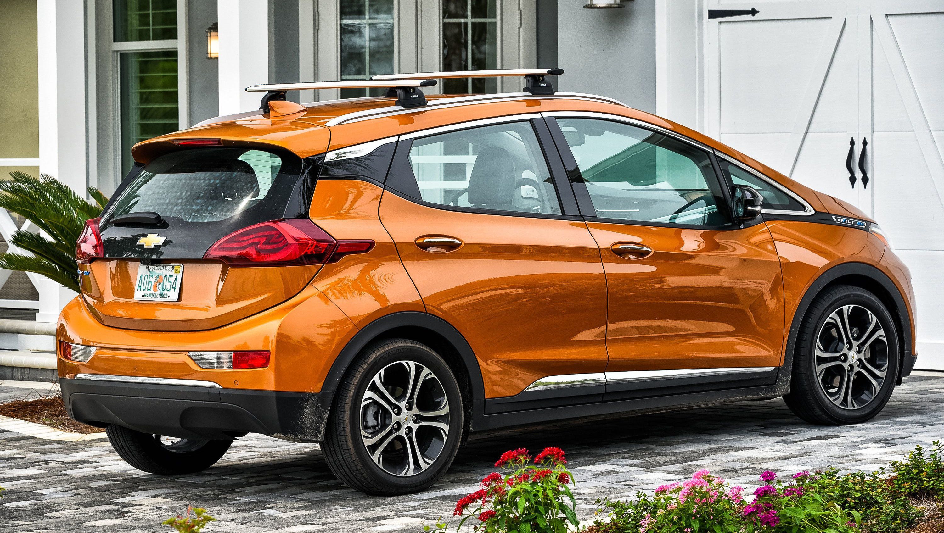 Electric vehicle tax credit survives in latest tax bill, but phase out