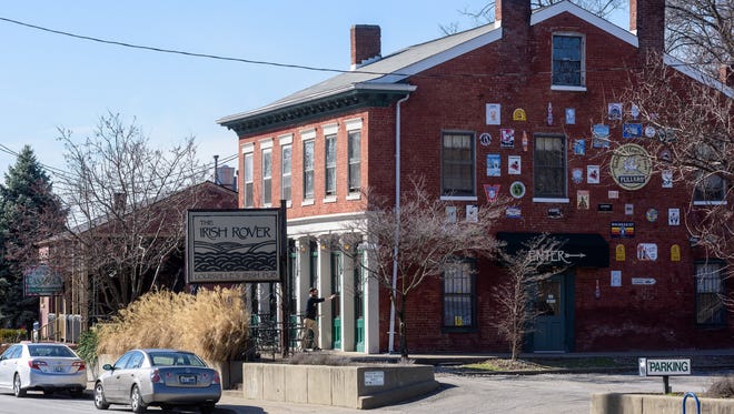 Parking and outdoor dining at The Irish Rover at 2319 Frankfort Avenue. Feb. 27, 2018