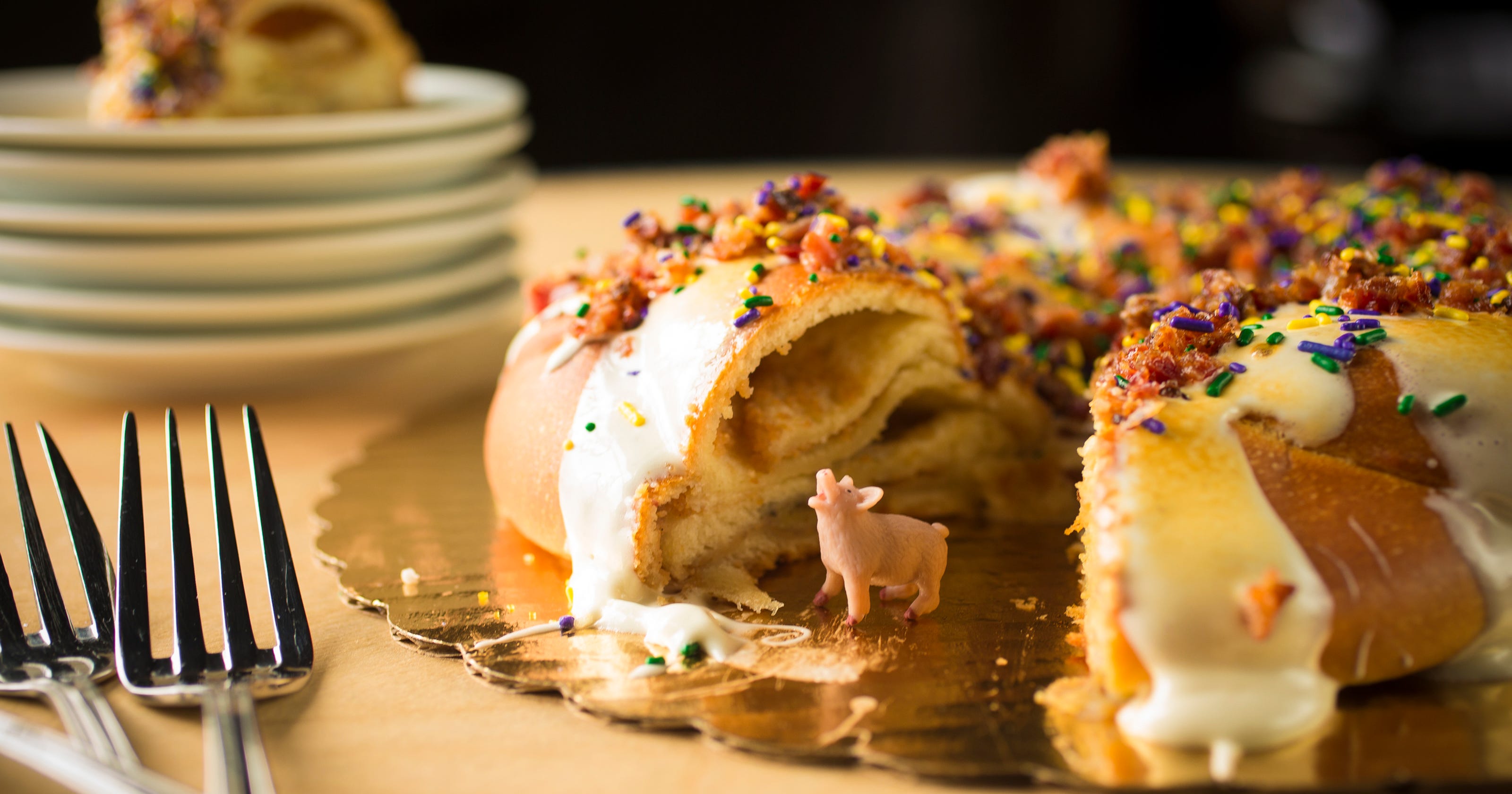 7 overthetop Louisiana king cakes