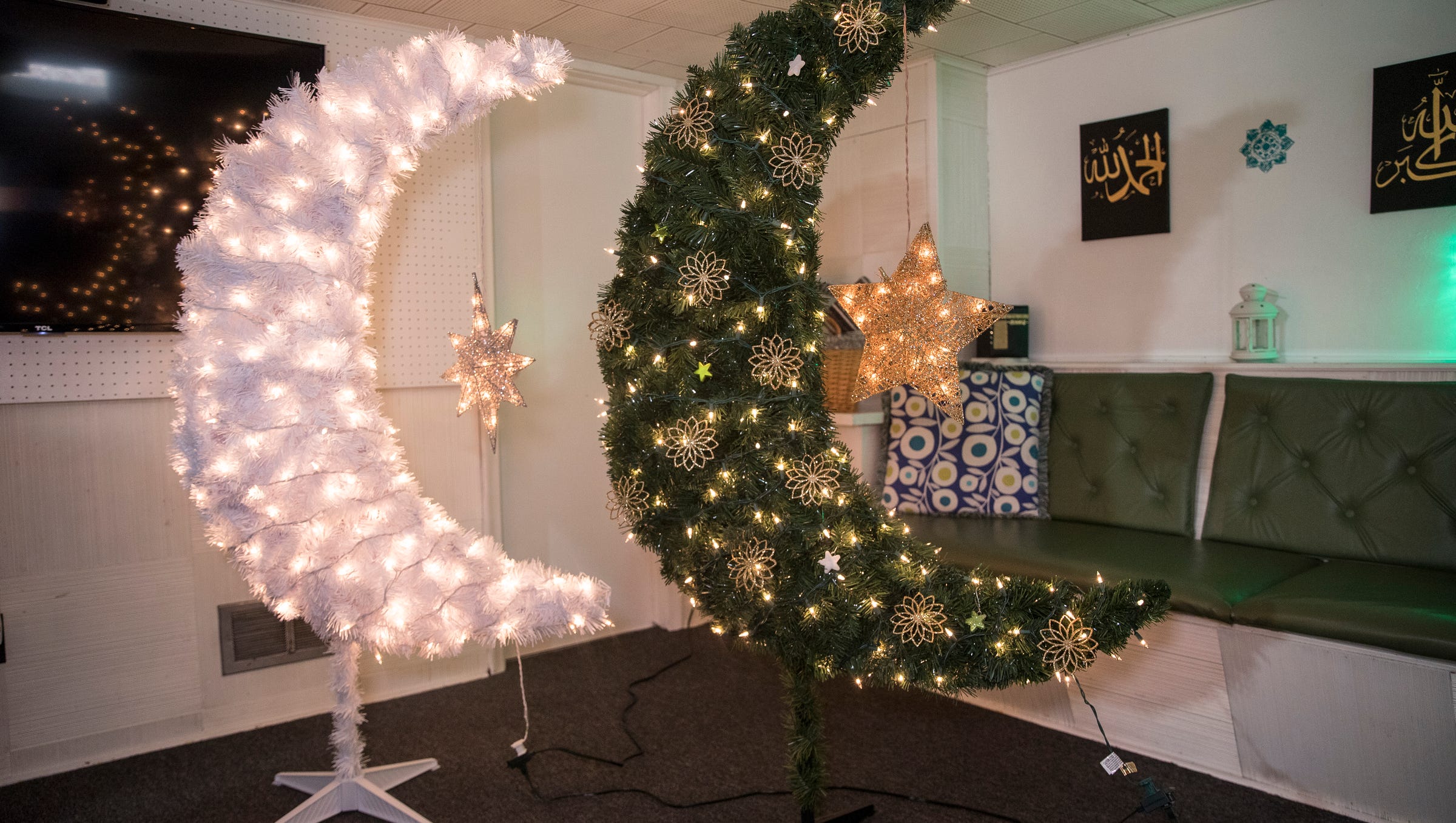 Ramadan decorations Dearborn mom makes crescent moon trees